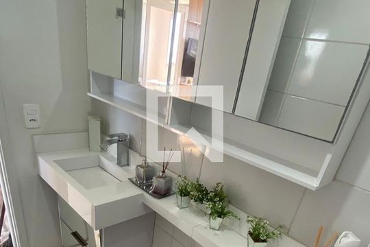 Banheiro de apartamento para alugar com 2 quartos, 34m² em Brasilândia, São Paulo