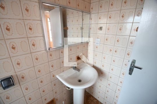 Banheiro de casa para alugar com 2 quartos, 116m² em Bosque, Campinas