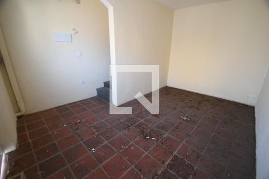 Garagem de casa para alugar com 2 quartos, 116m² em Bosque, Campinas