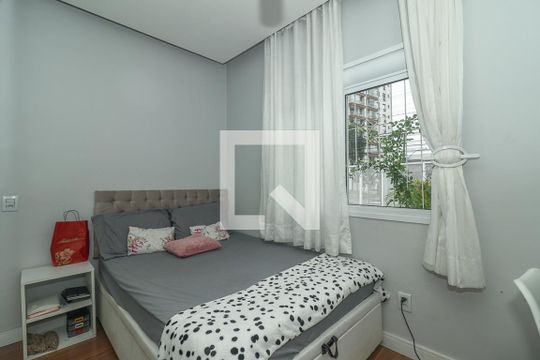 Quarto Suíte de casa à venda com 2 quartos, 330m² em Santa Maria Goretti, Porto Alegre