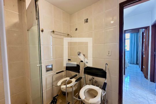 Banheiro 1 de apartamento à venda com 3 quartos, 135m² em Botafogo, Rio de Janeiro