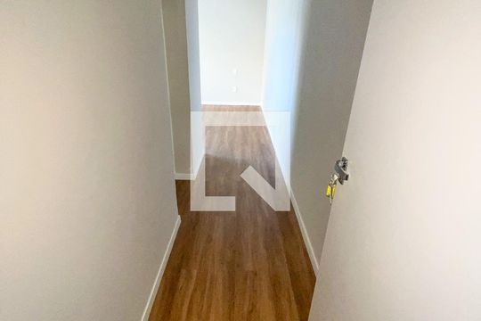 Corredor  de casa de condomínio à venda com 4 quartos, 294m² em Alphaville Nova Lima, Nova Lima