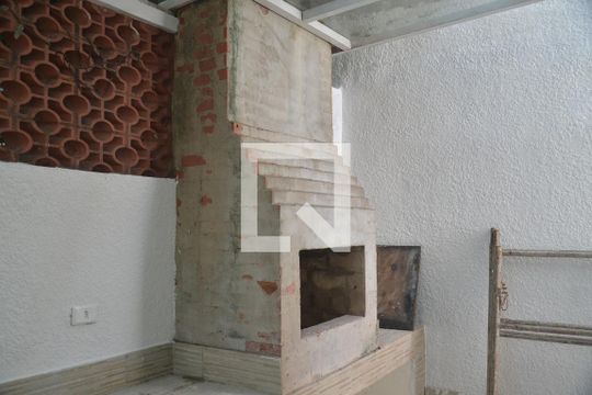 Área comum de casa à venda com 3 quartos, 200m² em Jardim, Santo André