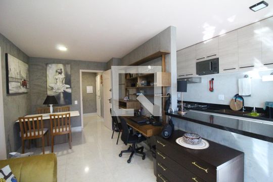 Apartamento à venda com 2 quartos, 79m² em Camorim, Rio de Janeiro