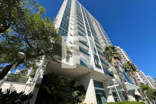 Fachada do bloco de apartamento à venda com 2 quartos, 79m² em Camorim, Rio de Janeiro