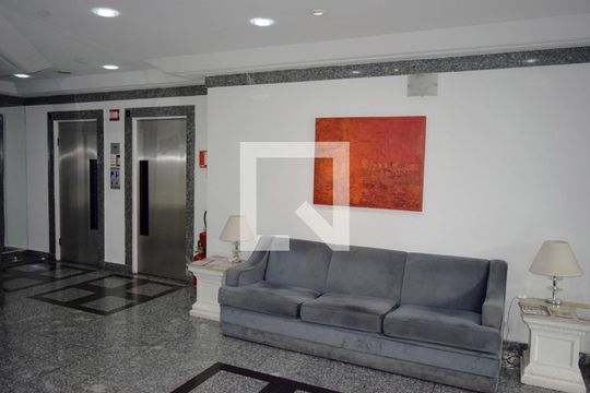 Hall de entrada de apartamento à venda com 1 quarto, 40m² em Jardins, São Paulo