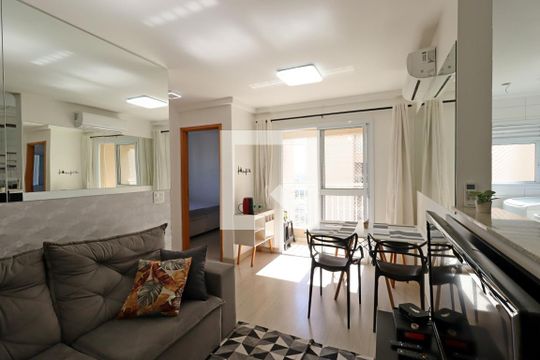 Apartamento à venda com 2 quartos, 51m² em Utinga, Santo André