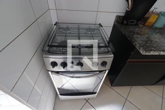 Cozinha de apartamento à venda com 2 quartos, 51m² em Utinga, Santo André