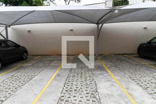 Garagem de apartamento à venda com 3 quartos, 140m² em Santa Terezinha, Belo Horizonte