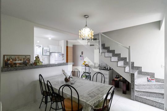 Apartamento à venda com 3 quartos, 140m² em Santa Terezinha, Belo Horizonte