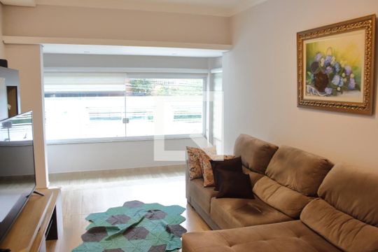 Sala de casa à venda com 4 quartos, 280m² em Água Fria, São Paulo