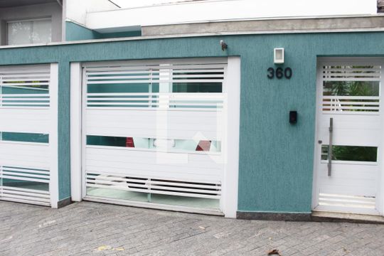 Fachada de casa à venda com 4 quartos, 280m² em Água Fria, São Paulo
