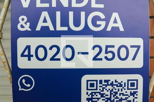Placa  de apartamento à venda com 2 quartos, 72m² em São João, Porto Alegre