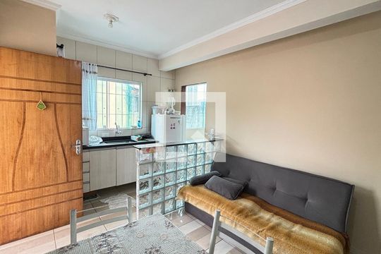 Sala  de casa à venda com 2 quartos, 220m² em Vila Sao Pedro, Santo André