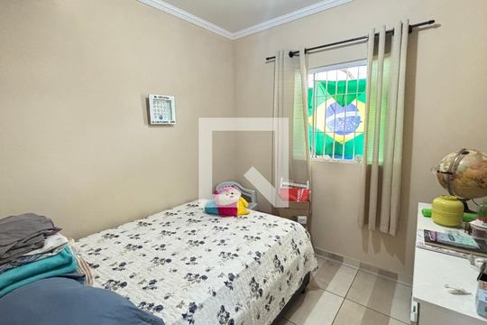 Quarto 1 de casa à venda com 2 quartos, 220m² em Vila Sao Pedro, Santo André
