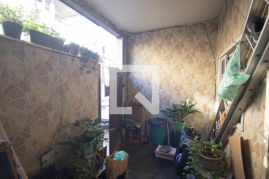 Varanda de casa de condomínio para alugar com 2 quartos, 65m² em Galo Branco, São Gonçalo