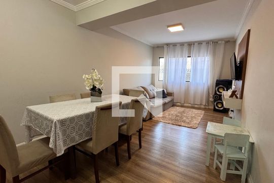 Sala de apartamento à venda com 3 quartos, 94m² em Jardim do Trevo, Campinas