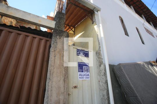 Fachada de casa para alugar com 2 quartos, 30m² em Ventosa, Belo Horizonte