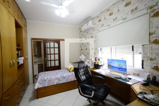 Suíte 1 de casa para alugar com 3 quartos, 205m² em Vila Mariana, São Paulo