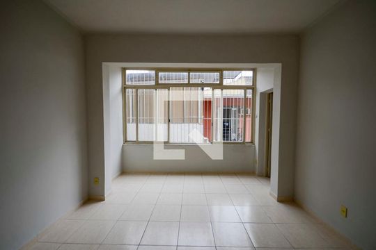 Sala de apartamento à venda com 2 quartos, 80m² em Grajaú, Rio de Janeiro