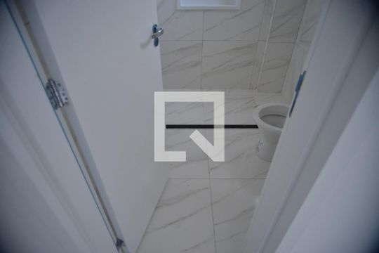 Banheiro da Suíte de apartamento à venda com 2 quartos, 94m² em Vila Guarani, Santo André