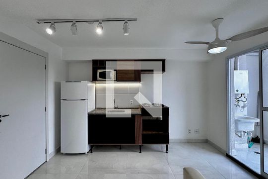 Sala de apartamento para alugar com 2 quartos, 36m² em Jardim Caravelas, São Paulo
