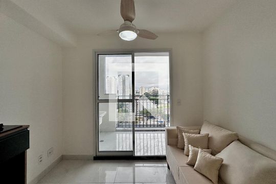 Sala de apartamento para alugar com 2 quartos, 36m² em Jardim Caravelas, São Paulo