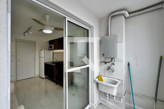Sacada de apartamento para alugar com 2 quartos, 36m² em Jardim Caravelas, São Paulo