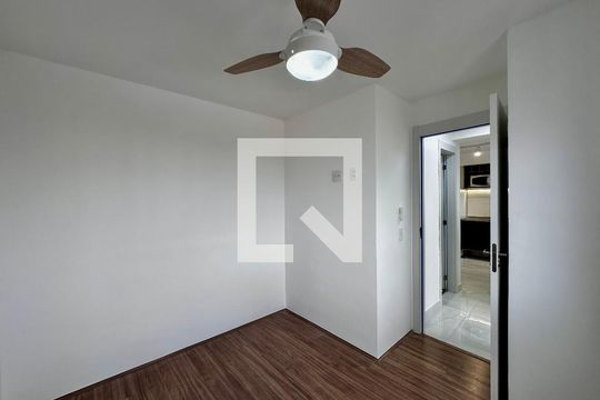 Quarto 2 de apartamento para alugar com 2 quartos, 36m² em Jardim Caravelas, São Paulo