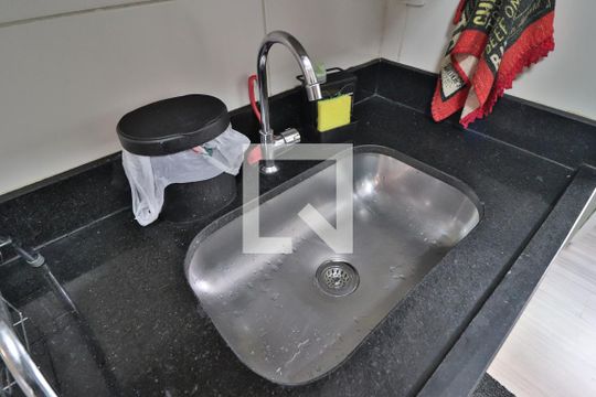 Cozinha de apartamento para alugar com 2 quartos, 70m² em Tubalina, Uberlândia