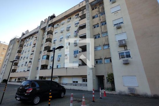 Fachada do bloco de apartamento para alugar com 3 quartos, 150m² em Taquara, Rio de Janeiro