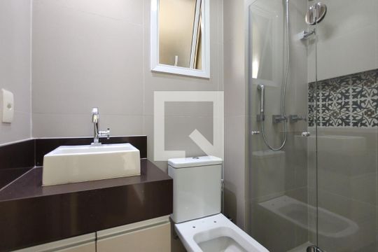 Banheiro Social de apartamento para alugar com 3 quartos, 150m² em Taquara, Rio de Janeiro