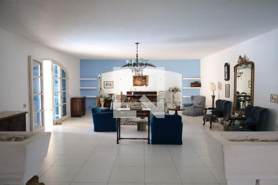 Sala de casa à venda com 3 quartos, 250m² em Jardim Guarapiranga, São Paulo