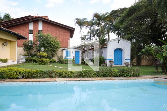 Área Externa de casa à venda com 3 quartos, 250m² em Jardim Guarapiranga, São Paulo