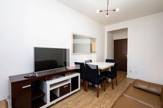 Sala de apartamento para alugar com 1 quarto, 56m² em Bela Vista, São Paulo