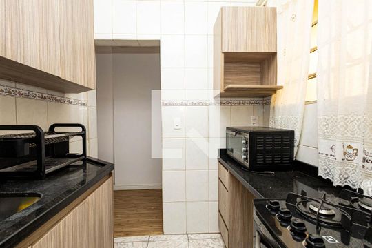 Cozinha de apartamento para alugar com 1 quarto, 56m² em Bela Vista, São Paulo