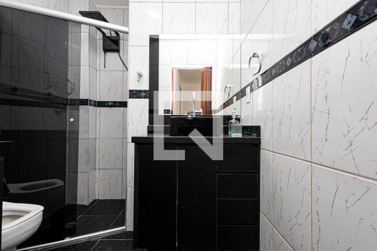 Banheiro de apartamento para alugar com 1 quarto, 56m² em Bela Vista, São Paulo