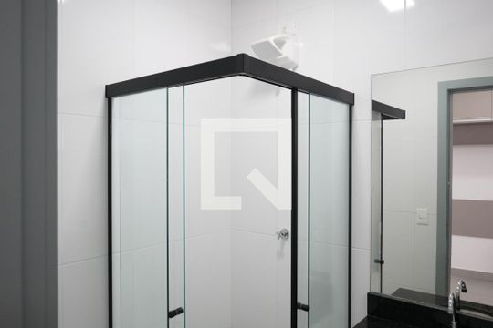 Banheiro de kitnet/studio para alugar com 1 quarto, 19m² em Vila Regente Feijó, São Paulo