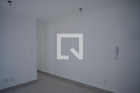 Sala de apartamento à venda com 2 quartos, 65m² em Vila Guarani, Santo André