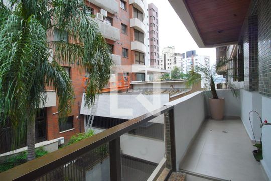 Varanda de apartamento à venda com 2 quartos, 110m² em Boa Vista, Porto Alegre