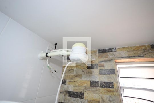 Banheiro de kitnet/studio para alugar com 1 quarto, 26m² em Bosque da Saúde, São Paulo