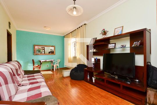 Casa à venda com 4 quartos, 255m² em São Lucas, Belo Horizonte