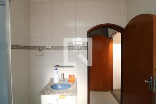 Banheiro de casa para alugar com 2 quartos, 70m² em Jardim Vila Carrao, São Paulo