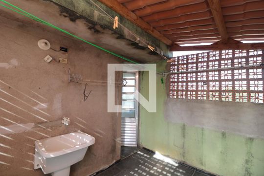 Área de Serviço de casa para alugar com 2 quartos, 70m² em Jardim Vila Carrao, São Paulo