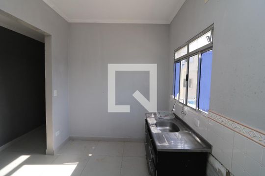 Cozinha de casa para alugar com 2 quartos, 70m² em Jardim Vila Carrao, São Paulo