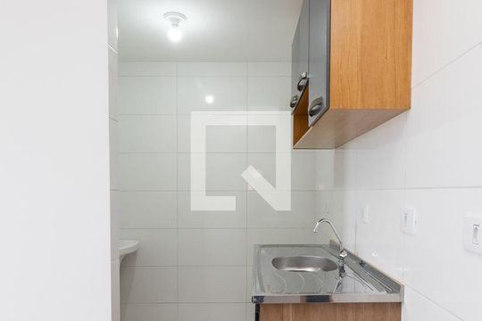 Cozinha de apartamento para alugar com 2 quartos, 40m² em Vila Matilde, São Paulo