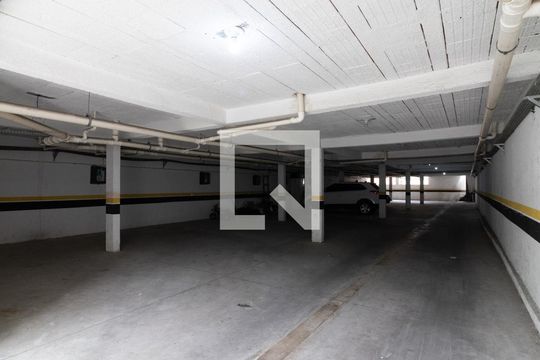 Garagem de casa de condomínio à venda com 2 quartos, 110m² em Jardim Belem, São Paulo