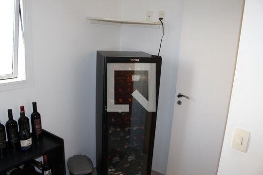 Cozinha de apartamento à venda com 3 quartos, 208m² em Santa Cecilia, São Paulo