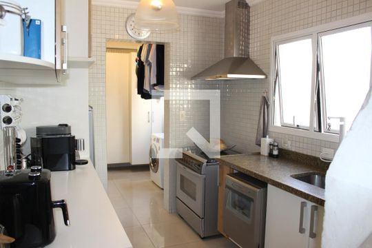 Cozinha de apartamento à venda com 3 quartos, 208m² em Santa Cecilia, São Paulo