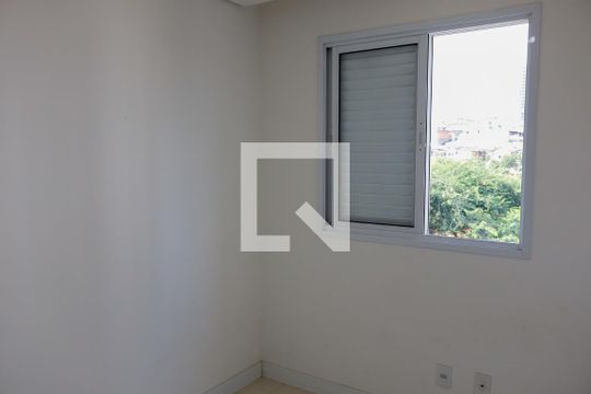 Quarto 2 de apartamento para alugar com 2 quartos, 50m² em Jaguaribe, Osasco